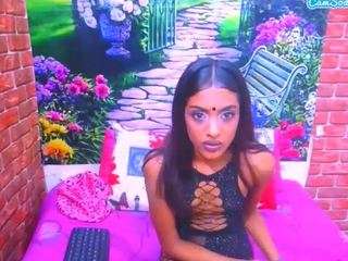 IndianPretty1 nude on live sex chat