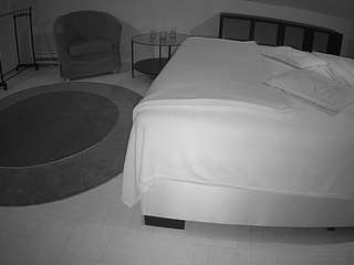 Julmodels Bedroom-A 2 nude on live sex chat