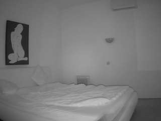 Julmodels Bedroom-E2 nude on live sex chat