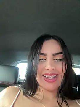 Maddy_Rouse_ naked strip on webcam for live sex chat