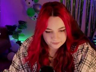 Mia nude on live sex chat