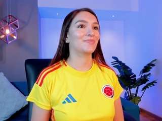 Mia-Taylors nude on live sex chat