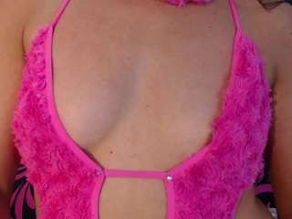 MilfRockRoll nude on live sex chat