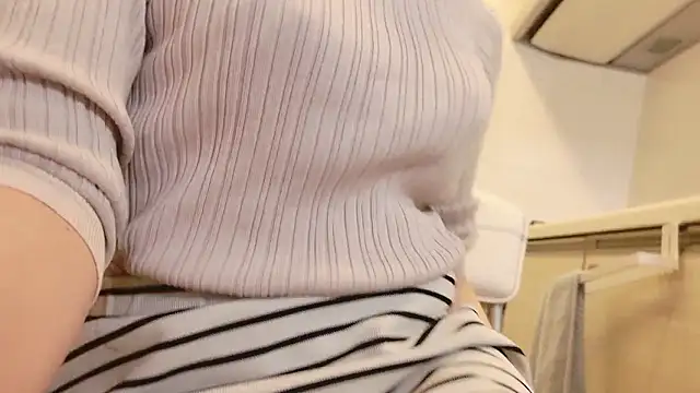 sayaka_xo naked strip on webcam for live sex chat