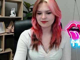 SweetLilyxo nude on live sex chat