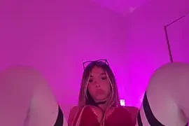 amylaaa naked strip on webcam for live sex chat