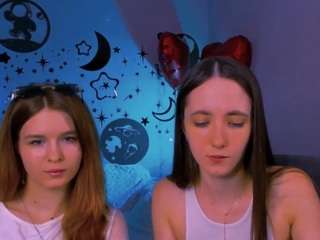 Angie-foxy nude on live sex chat