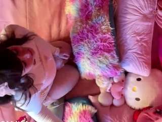 Camiiowo nude on live sex chat