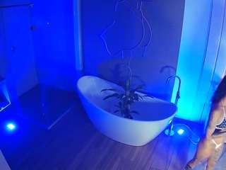 Casa Salsa Bathroom 5 nude on live sex chat