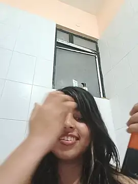 Cute-Simmi69 naked strip on webcam for live sex chat