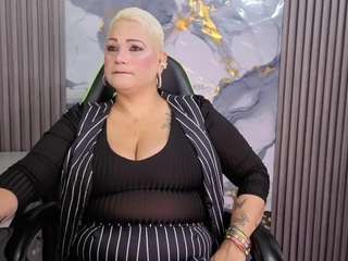 Gianella-Cox nude on live sex chat