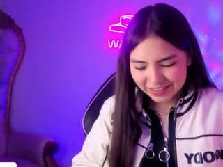 Isabela-tay nude on live sex chat