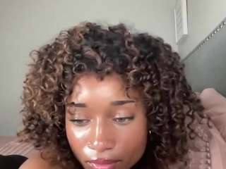 Itsbombshellbarbie nude on live sex chat