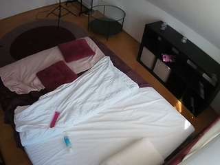 Julmodels Bedroom-C2 nude on live sex chat