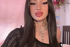 madelinexx naked strip on webcam for live sex chat