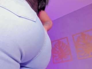 Majo-rose nude on live sex chat
