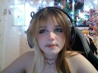 MechelleBabineau nude on live sex chat