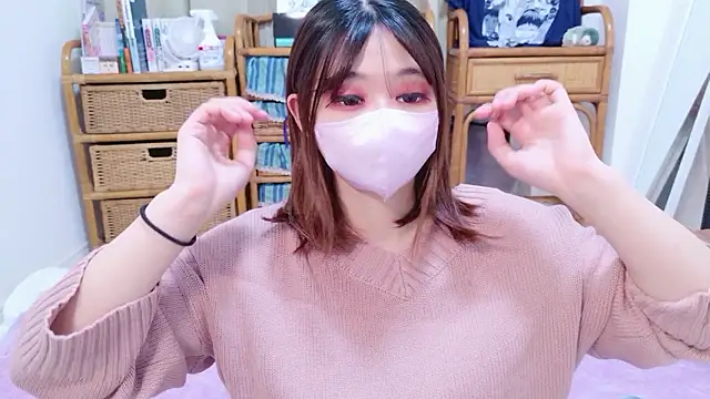 Megu_Melon naked strip on webcam for live sex chat
