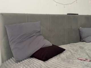 Meow3chaa nude on live sex chat
