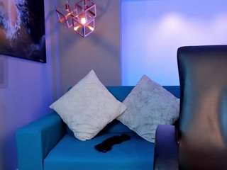 Mia-Taylors nude on live sex chat