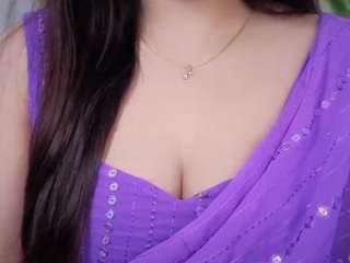 QuestQueen nude on live sex chat
