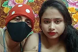 Seducing_couple naked strip on webcam for live sex chat