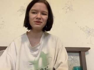 Viola nude on live sex chat