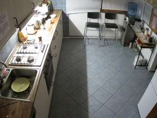 Voyeurcam julmodels kitchen 2 nude on live sex chat