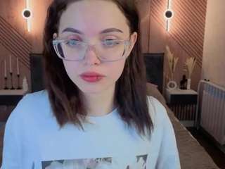 Wullwet-rav nude on live sex chat